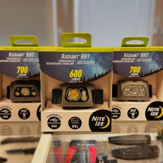 Nabíjecí čelovky Nite Ize Radiant® RH1 a RH2🔦 Světlo lze nastavovat v rozsahu 90°, což oceníte vždy, když chcete mít volné...